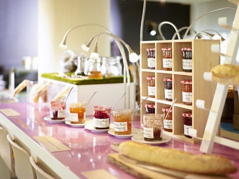 Mercure Rouen Val De Reuil, Breakfast buffet