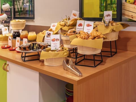 ibis Styles Napoli Garibaldi, Breakfast area