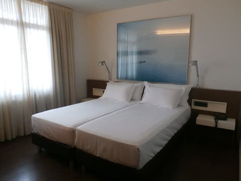 Hotel Los Ángeles, Room