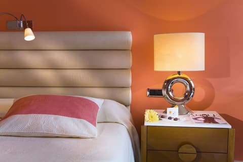 Seaside Palm Beach, Room amenity