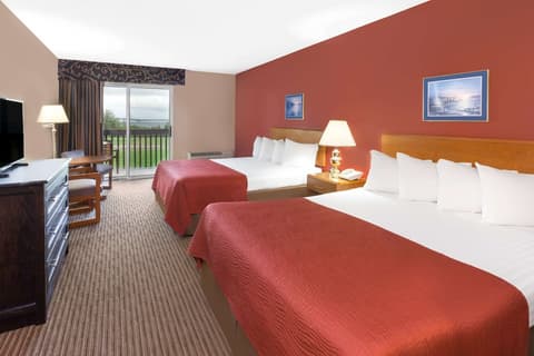 Super 8 by Wyndham St. Ignace, Room