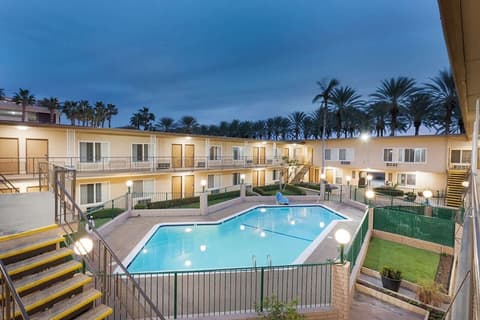 Americas Best Value Inn & Suites Anaheim Convention Center, Room amenity