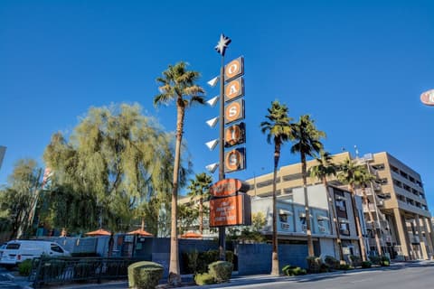 Oasis at Gold Spike, Front of property