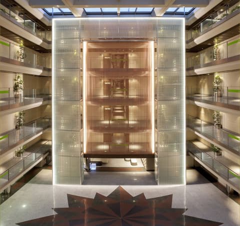 Madrid Marriott Auditorium Hotel & Conference Center, Interior entrance