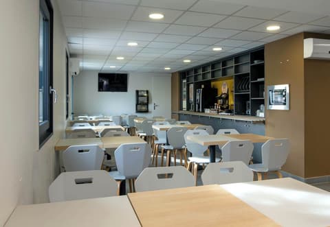 B&B HOTEL BOLLENE, Restaurant