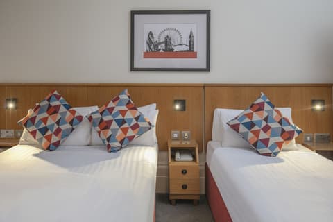 Queensway Hotel, Sure Hotel Collection by Best Western, Room