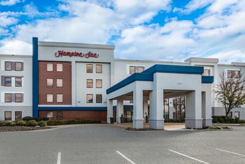 Hampton Inn Linden, Exterior