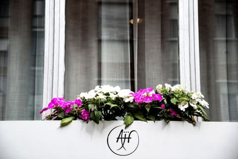 Hotel Agape, Interior entrance