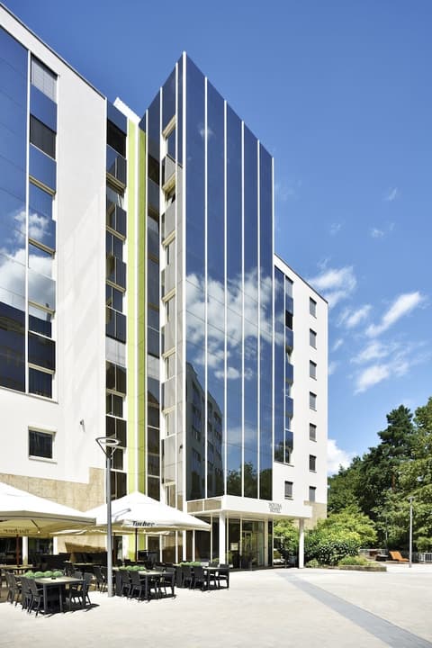 NOVINA HOTEL Südwestpark Nürnberg, Front of property