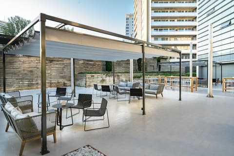 Hotel Vincci Maritimo, Terrace/patio