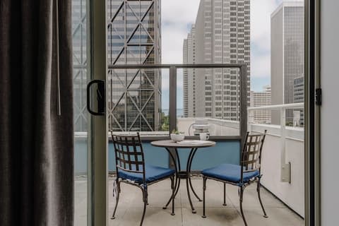 Club Quarters Hotel in San Francisco, Room