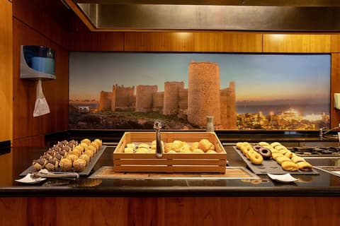 Hotel Vértice Índalo Almería, Breakfast buffet