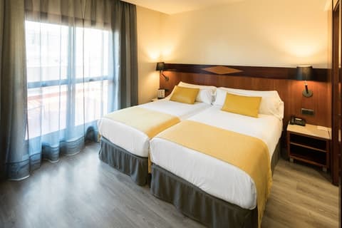 Catalonia Eixample 1864, Room