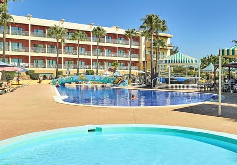 Hotel Baia Grande, Outdoor pool