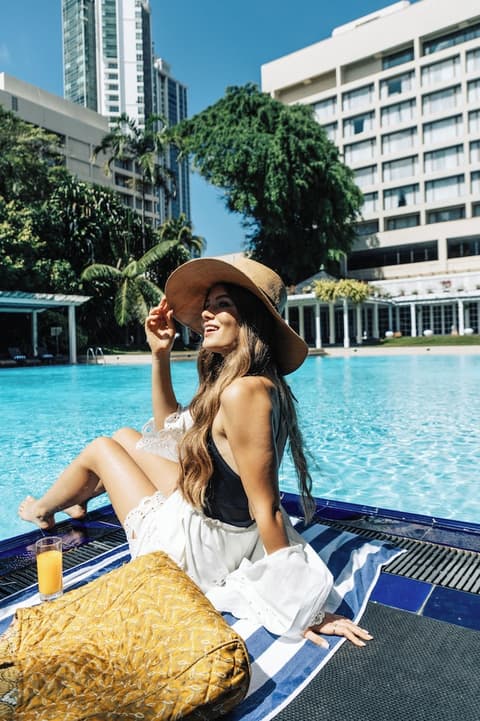 Cinnamon Grand Colombo, Pool