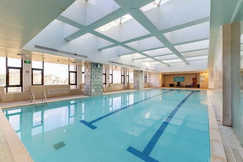 Holiday Inn Vista Shanghai by IHG, Indoor pool