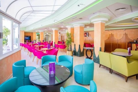 Hotel Servigroup Rialto, Bar (on property)