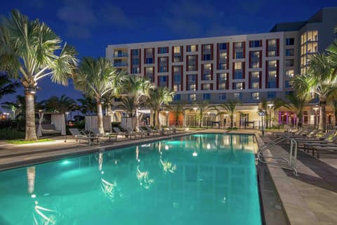 Hilton Miami Dadeland, Pool