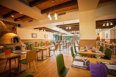 Hotel Servigroup Marina Playa, Dining