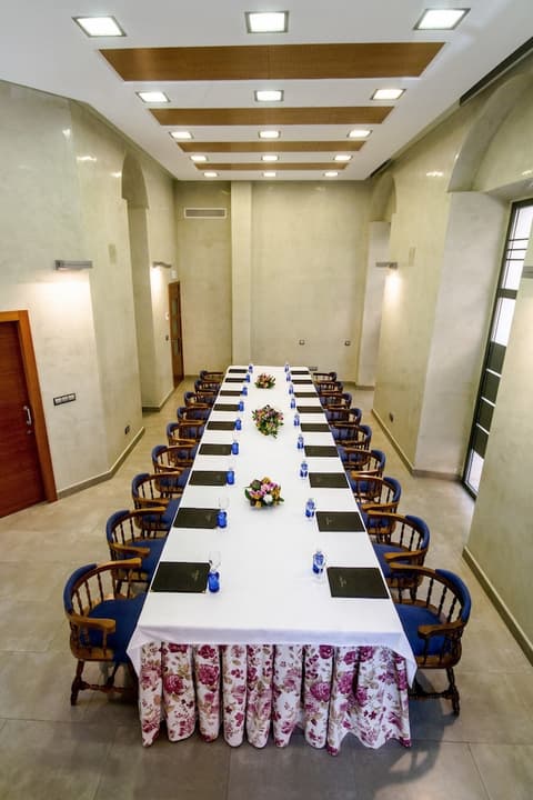 Hotel Selu, Meeting facility