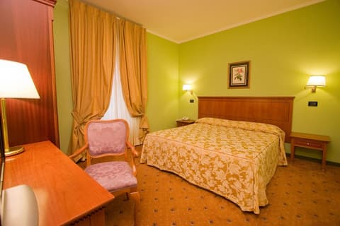 Laurentia Hotel, Room