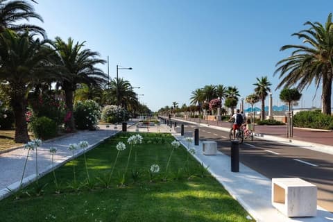 Hotel Cristallo, Bicycling