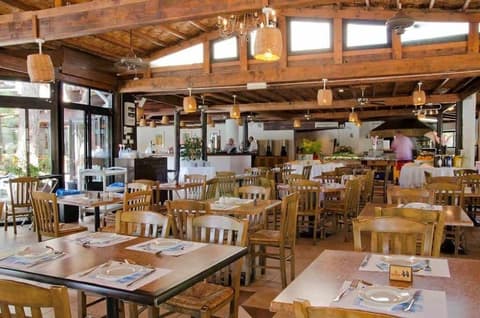 Paphos Gardens Holiday Resort, Restaurant