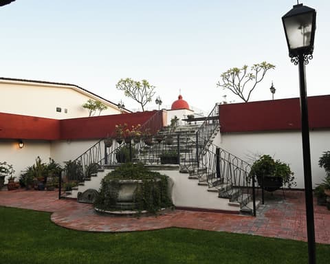 Hotel Hacienda, Property grounds