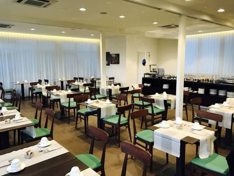 Best Western Plus Hotel Plaza, Breakfast area