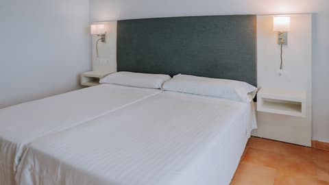 Hotel Bahía Sur, Room