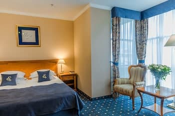 Grand Hotel Emerald, Room