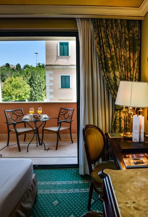 River Château Hotel, Room