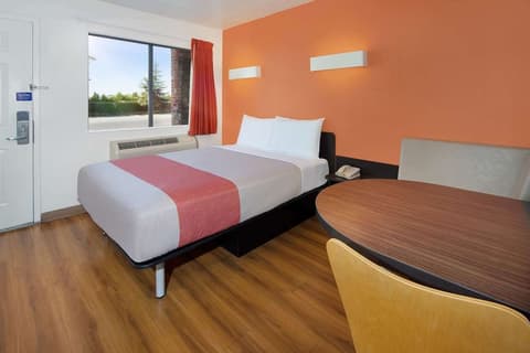 Motel 6 Arcadia, CA - Los Angeles - Pasadena Area, Room