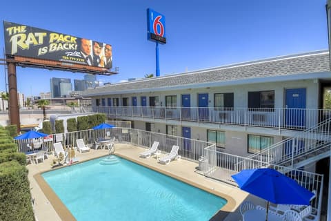 Motel 6 Las Vegas, NV – I-15 Stadium, Pool
