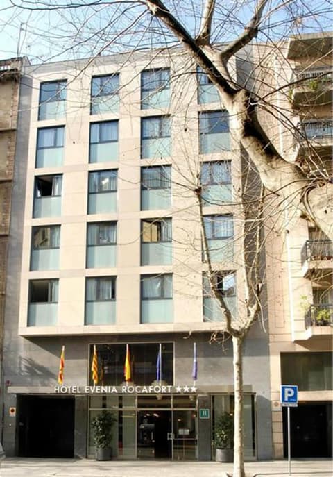 Evenia Rocafort, Exterior