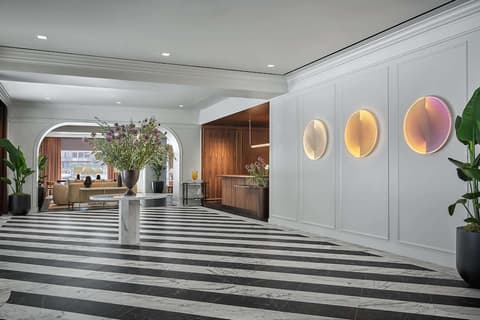 Pendry Chicago, Lobby