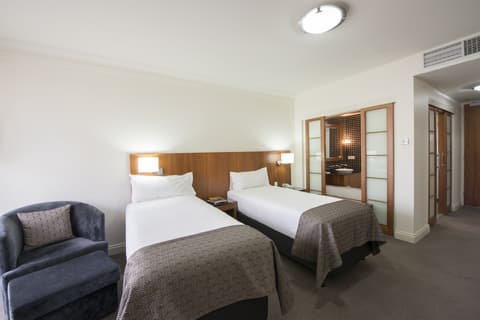 Majestic Roof Garden Hotel, Room