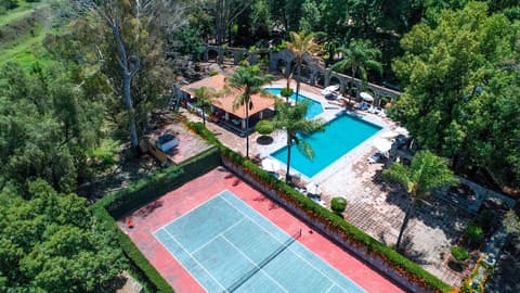 Hotel Misión San Gil, Tennis court