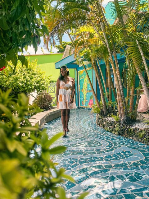 Cocoplum Beach Hotel, Reception