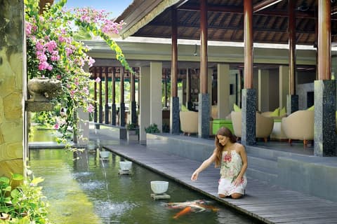 Legian Beach Hotel, Lobby