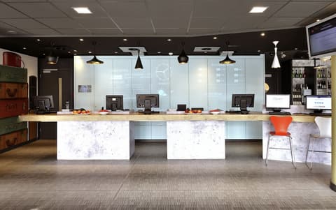 ibis Amsterdam City West, Reception