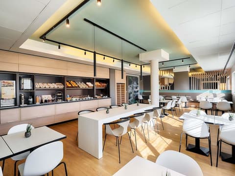 B&B Hotel Salzburg-Nord, Dining