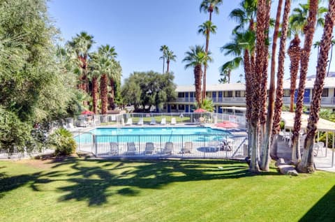 Motel 6 Palm Springs, CA - East - Palm Canyon, Outdoor pool