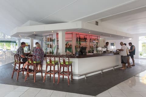 Equator Village, Bar (on property)