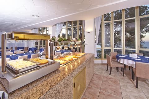MLL Hotel Blue Bay, 