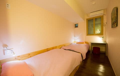 Uwa Guesthouse, Room