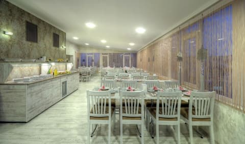 Hotel Abro Sezenler, Buffet