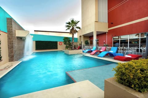 Four Points By Sheraton Queretaro Norte, Pool