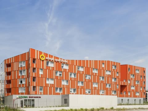Aparthotel Adagio Access Paris Massy Gare TGV, Miscellaneous