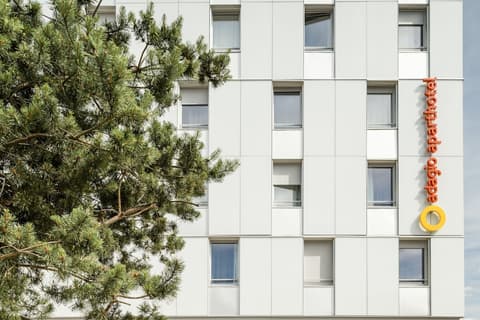 Aparthotel Adagio Access Paris Massy Gare TGV, Front of property